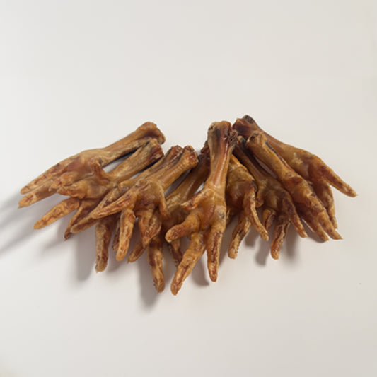 Slow-dried whole chicken feet for dogs by Canivoro